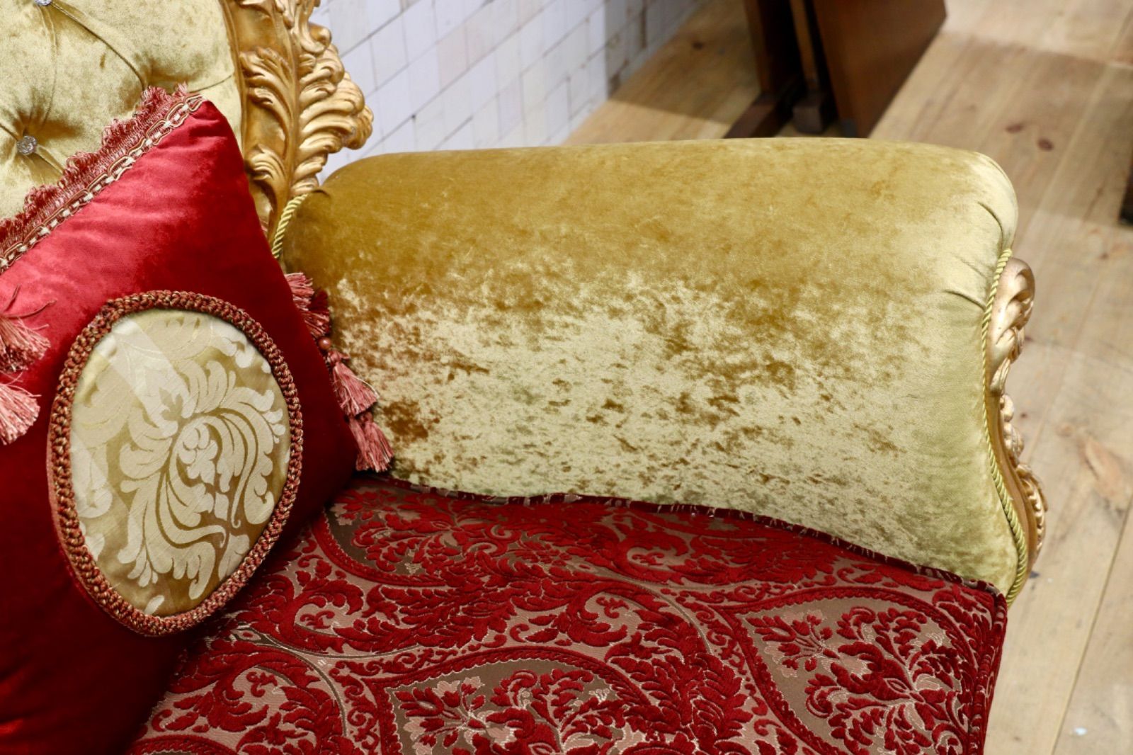 GMIS310A 18世紀 イギリス クラシックスタイル シングルソファ ロココ調 スワロフスキー 最 ゴールド エレガント NEXPOTALLINN_EU