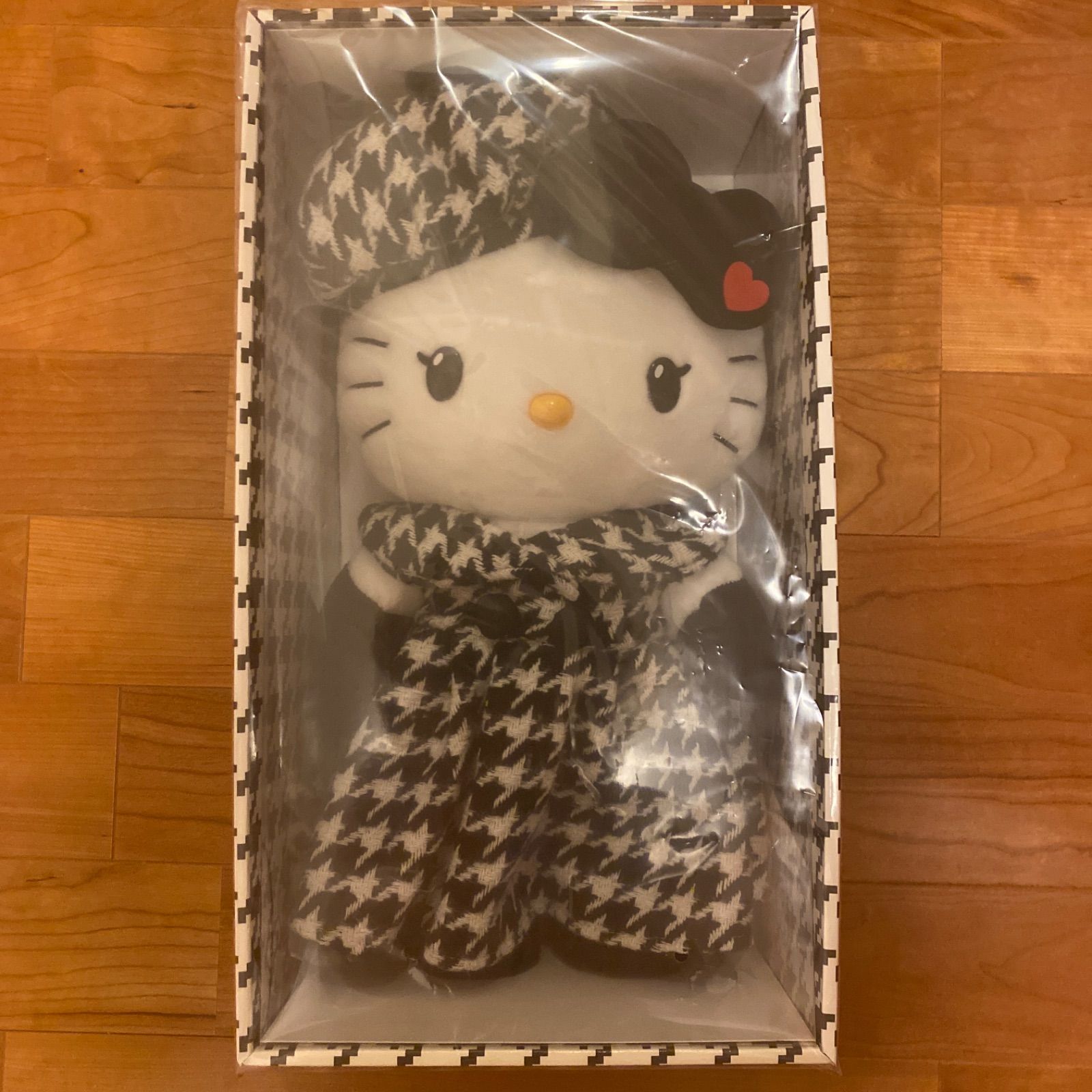 0106/5900】ハローキティ バースデードール モノクロガーリー