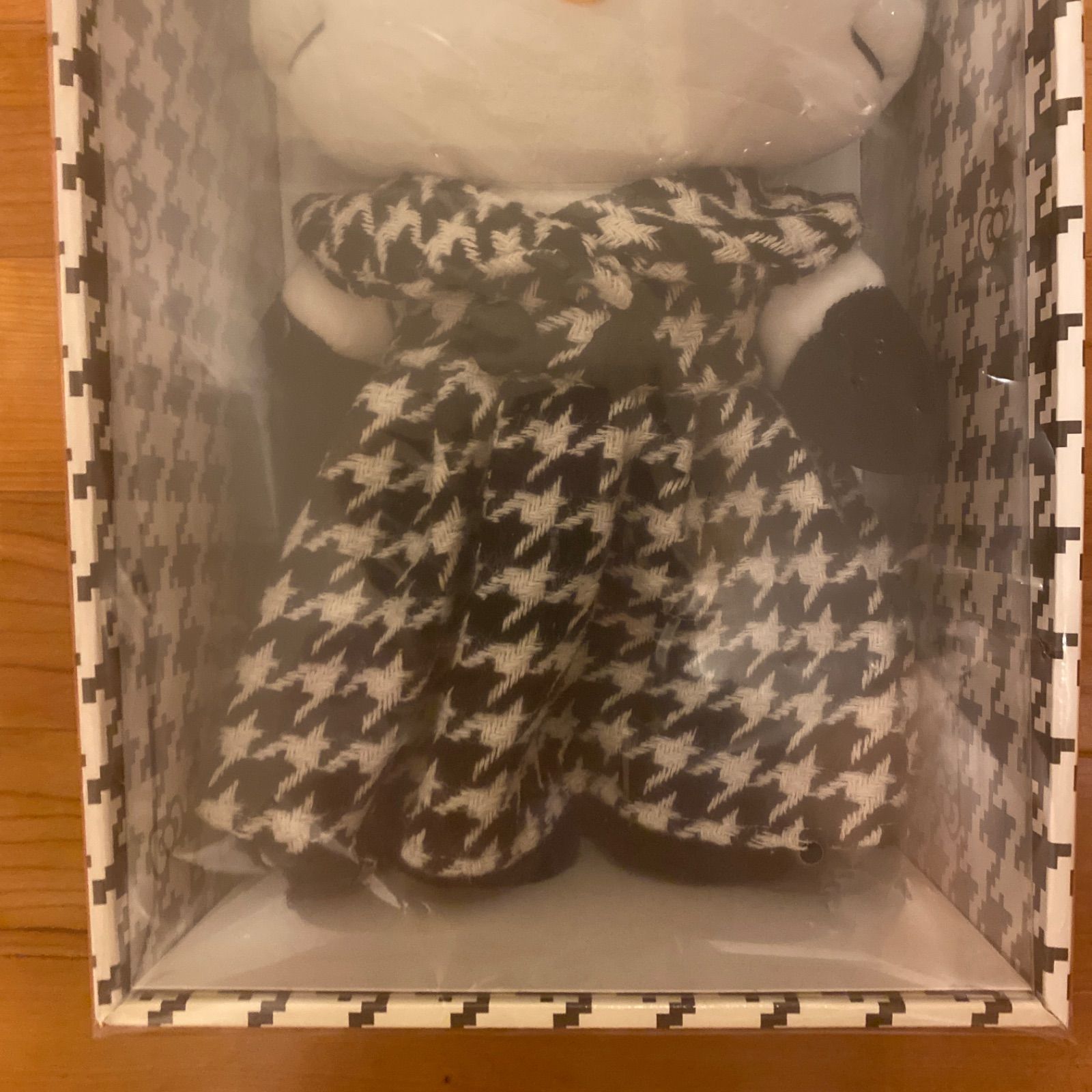 0106/5900】ハローキティ バースデードール モノクロガーリーふたご