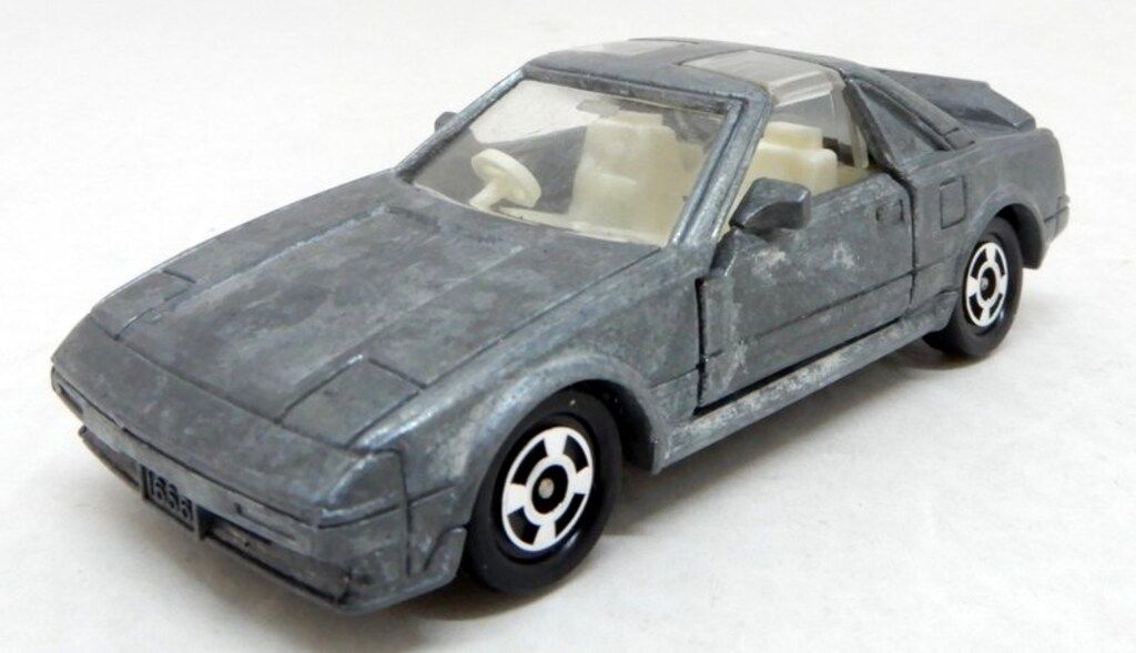 トミー トミカ 赤箱 トヨタ MR2 無塗装 24-4