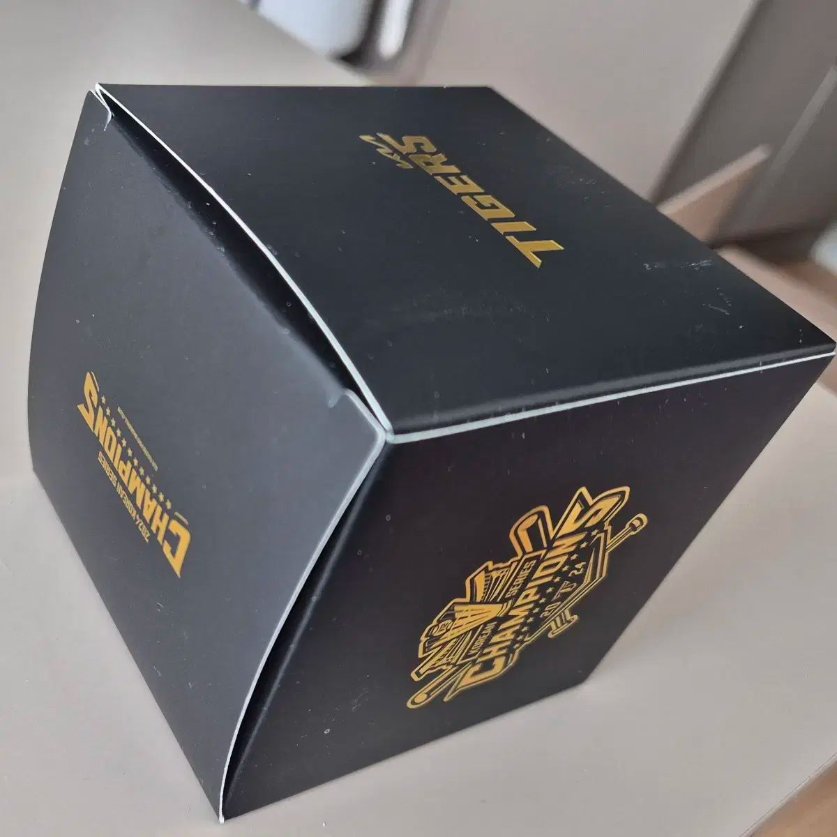 KIAタイガース 2024 韓国シリーズ 優勝 記念球（ケース 含む）