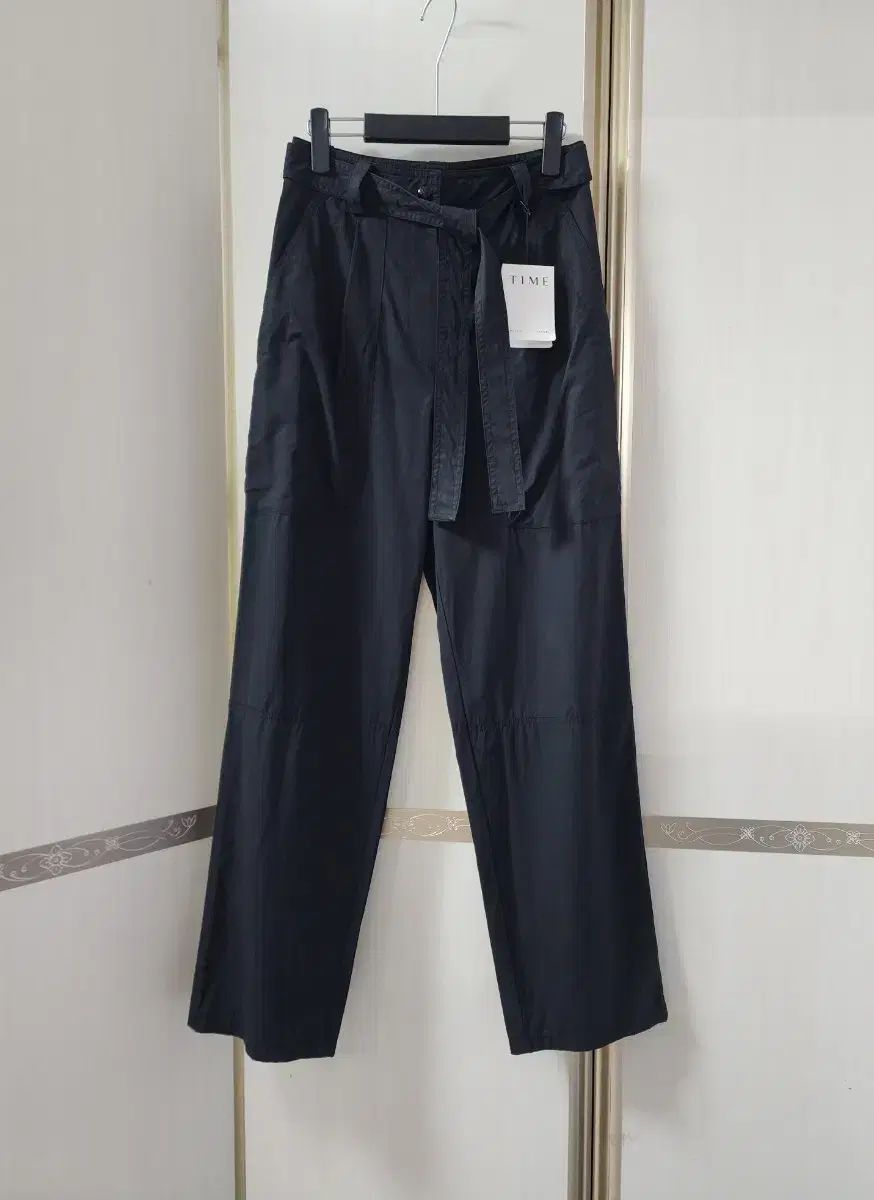 The HANDSOME TIME ベルト付きパネル パンツ