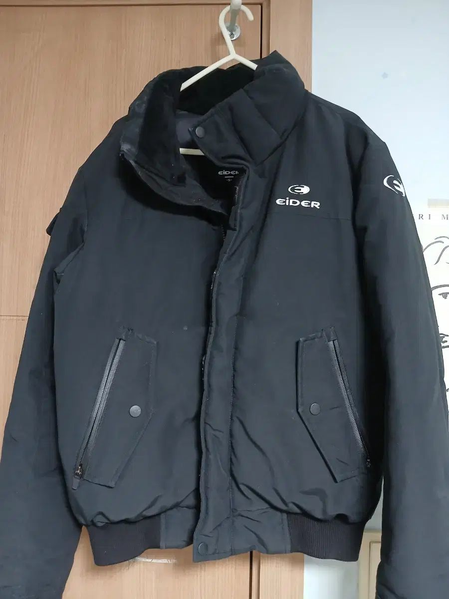 アイダー ブラック ダウン アウター