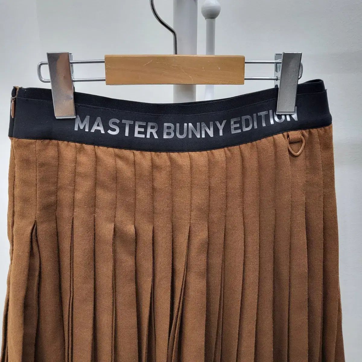 マスターバニーエディション プリーツ