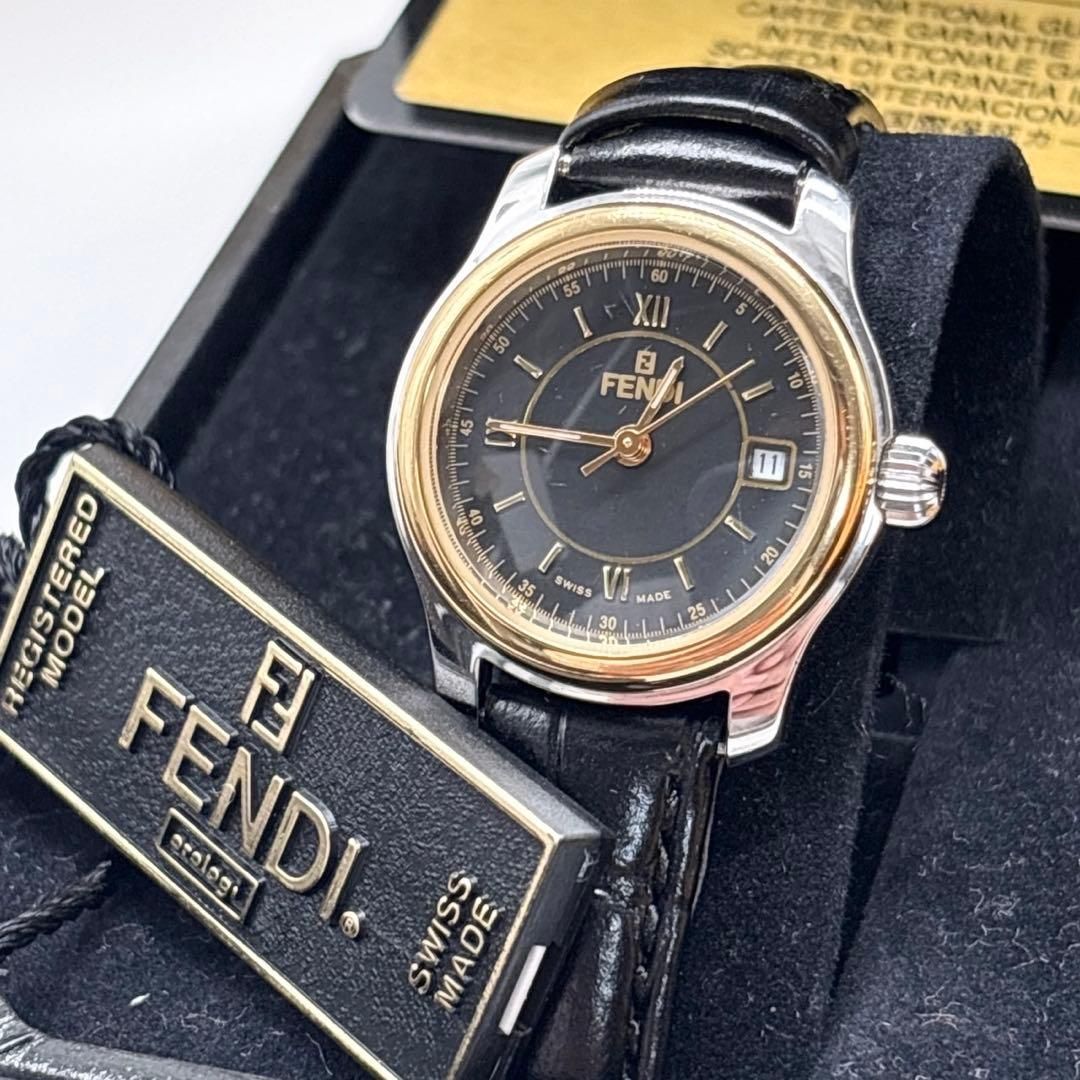 131A 稼働品 FENDI フェンディ き カード付き 特徴 腕時計