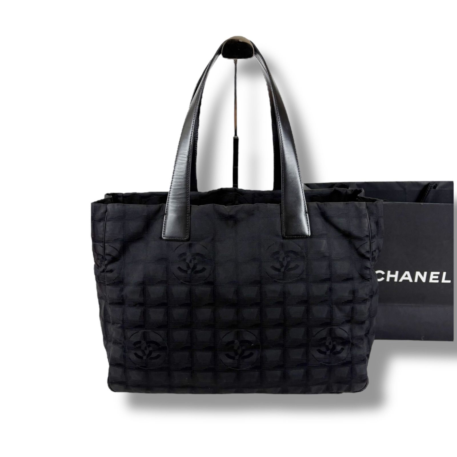 【お値下げ】CHANEL シャネル　ニュートラベルライン　ナイロントートバッグ シャネル(CHANEL)シャネル ニュートラベルライントートGM トートバッグ