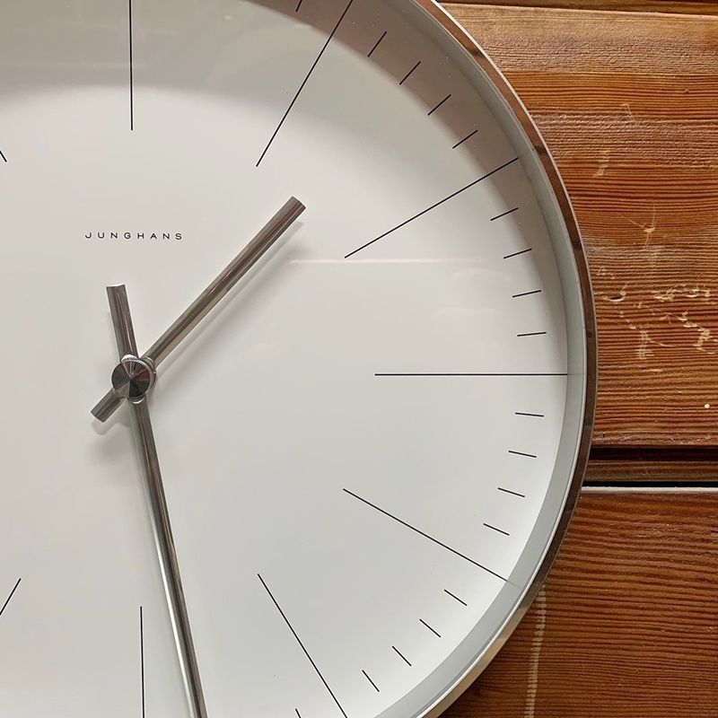 最安値 JUNGHANS Max Bill ユンハンス 壁掛け時計 ユンハンス JUNGHANS 壁掛け時計 30cm Max Bill by Junghans Wall