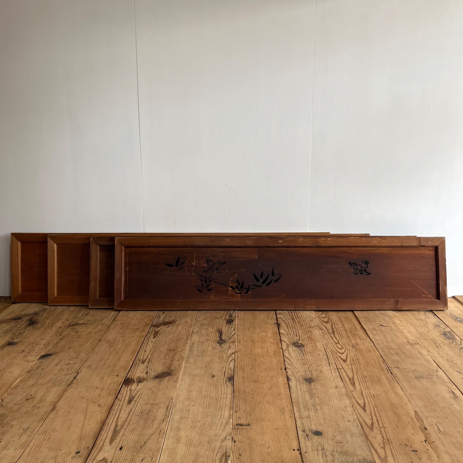 4枚セット アンティーク 欄間 木彫り 古建具 古民家 リノベーション z974 4枚セット アンティーク 欄間 木彫り 古建具 古民家 リノベーション