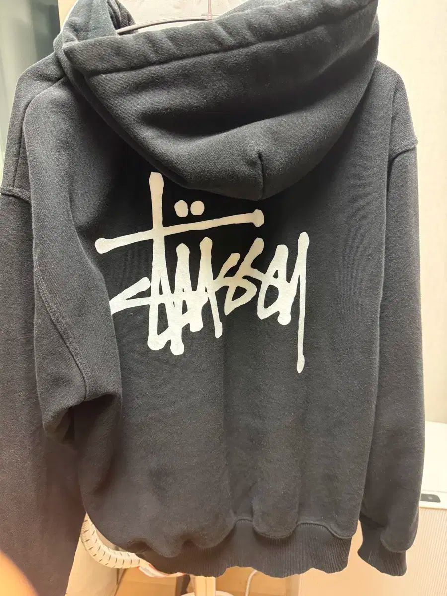 STUフーディー ジップアップ sサイズ