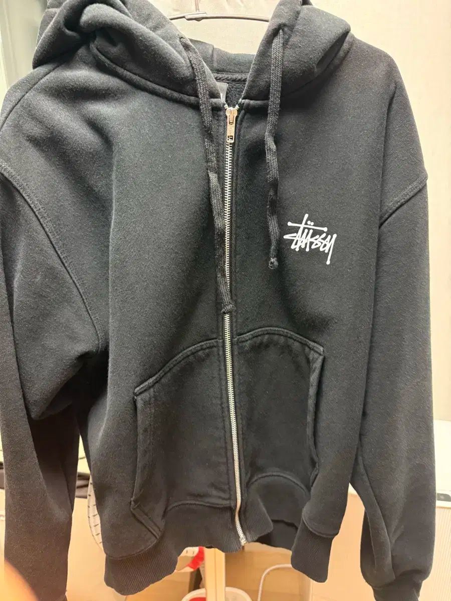 STUフーディー ジップアップ sサイズ