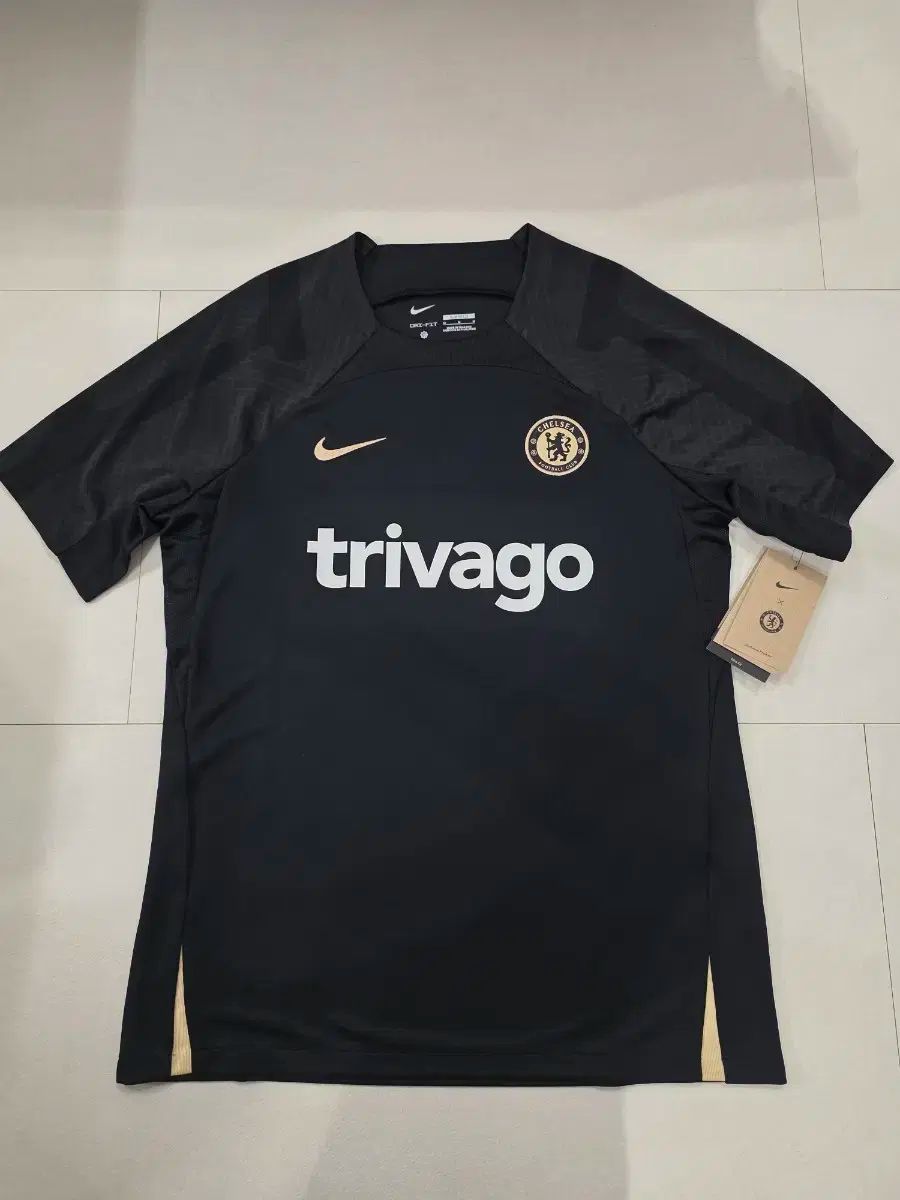 チェルシー ストライク トレーナー トップス サイズ M 出品 Chelsea Clearance Kits , Chelsea FC On Sale  Clothing, Apparel