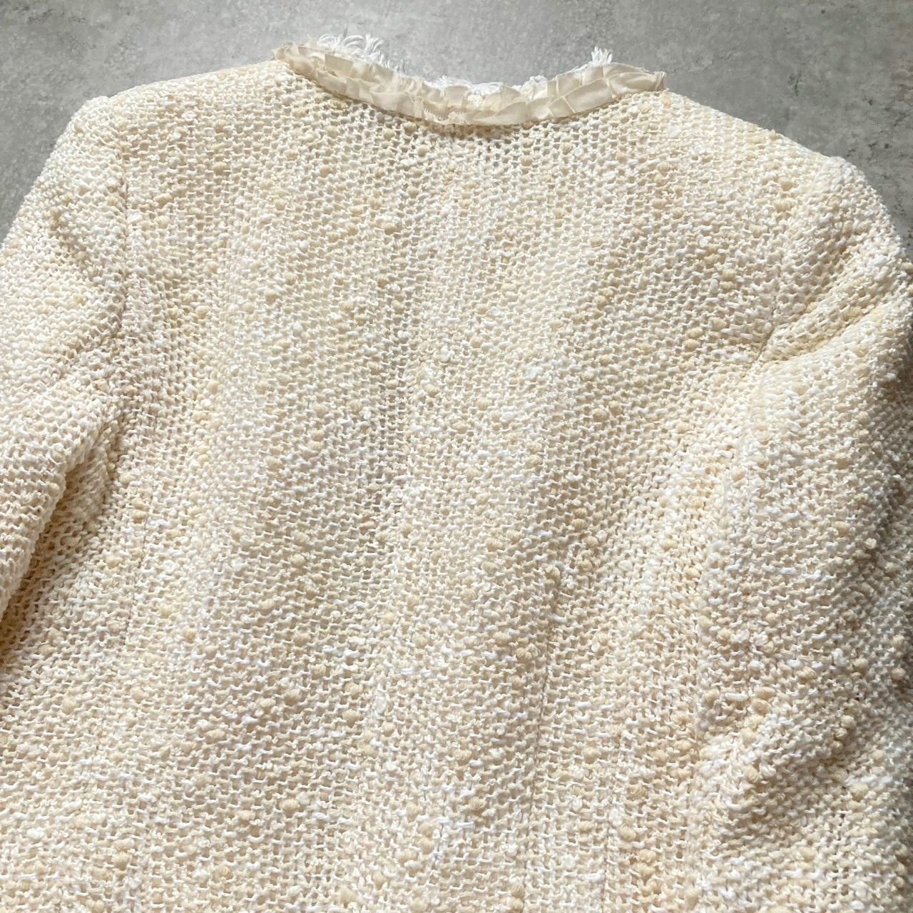 FOXEY BOUTIQUE 白ツイードジャケット38 美品 FOXEY BOUTIQUE フォクシー 上質 ノーカラージャケット 38サイズ