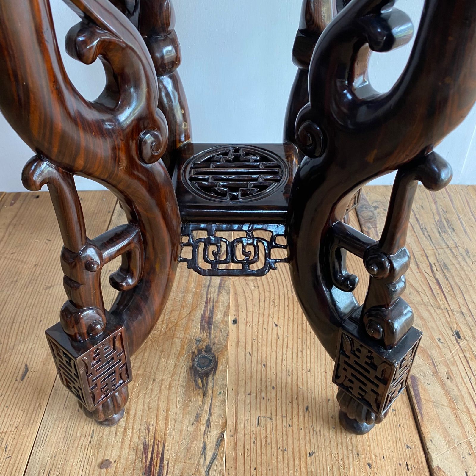 アンティーク 唐木の飾り台 紫檀 無垢材 木製 花台 透かし彫り 香炉台