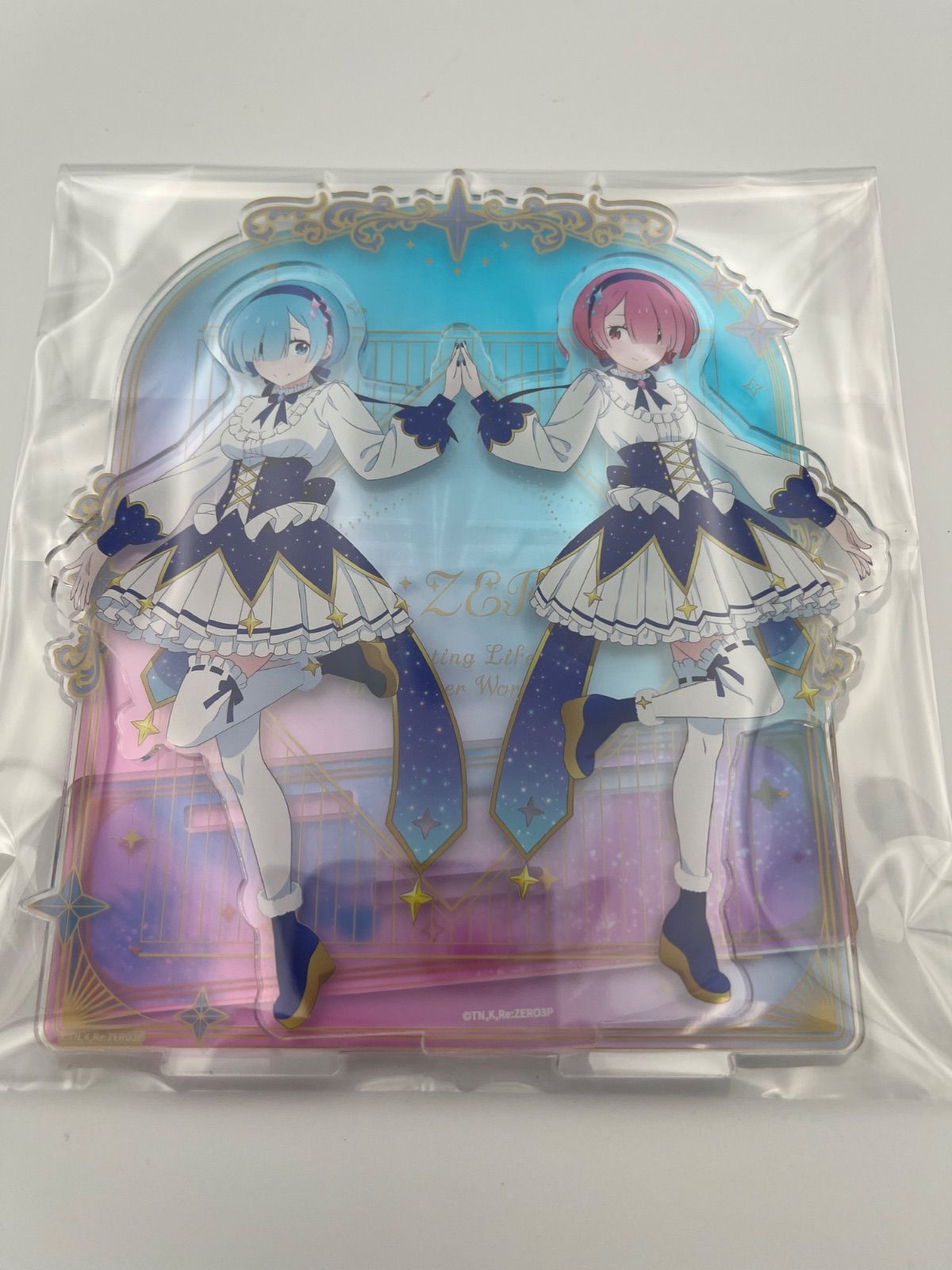 リゼロ　レム　ラム　アクリルスタンド Re:ゼロから始める異世界生活 アクリルスタンドキーホルダー ラムと