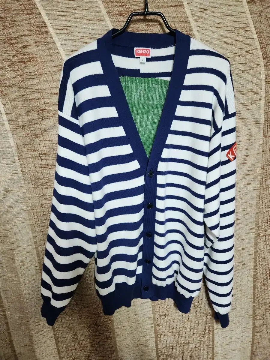 ロゴ グラフィック