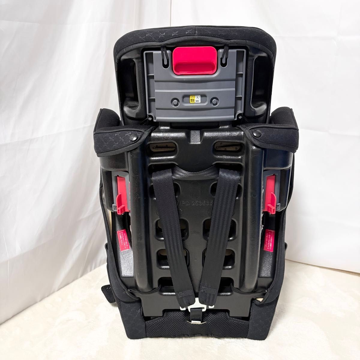 ストリングブラック