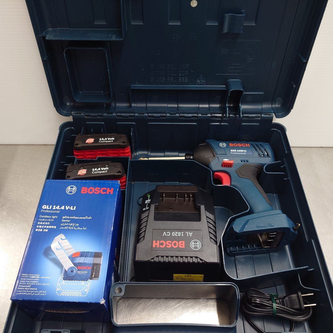 BOSCH ボッシュ 14.4Vバッテリーインパクトドライバ バッテリーライトセット GDR1440-LIJ2 囗T巛