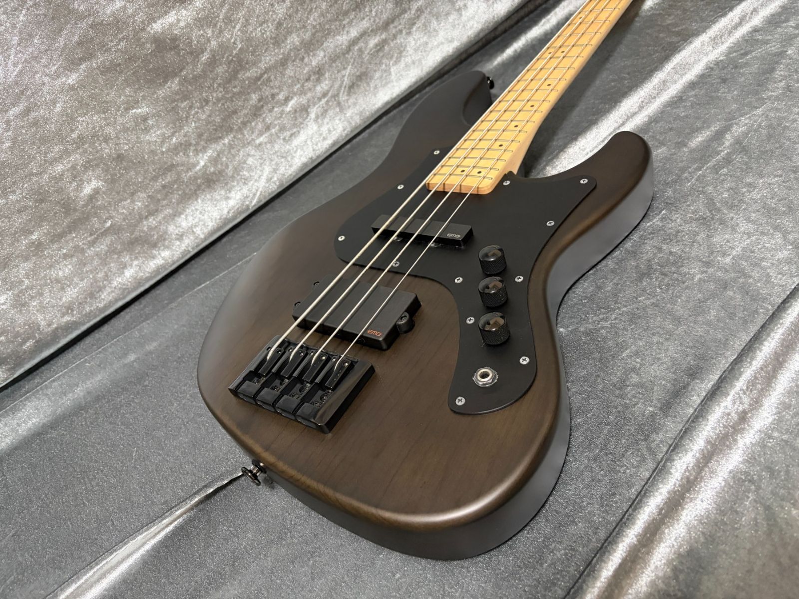 EMGピックアップ搭載