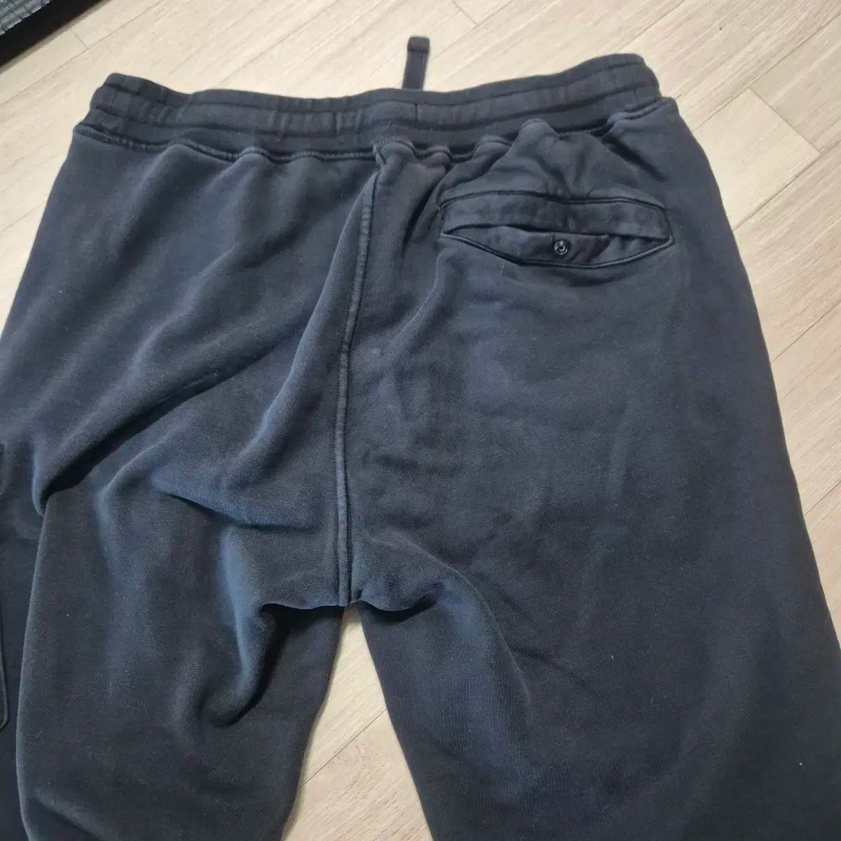  STONE ISLAND ストーンアイランド ブラック カーゴ ジョガー ズボン ジョガーパンツ スウェットパンツ パンツ