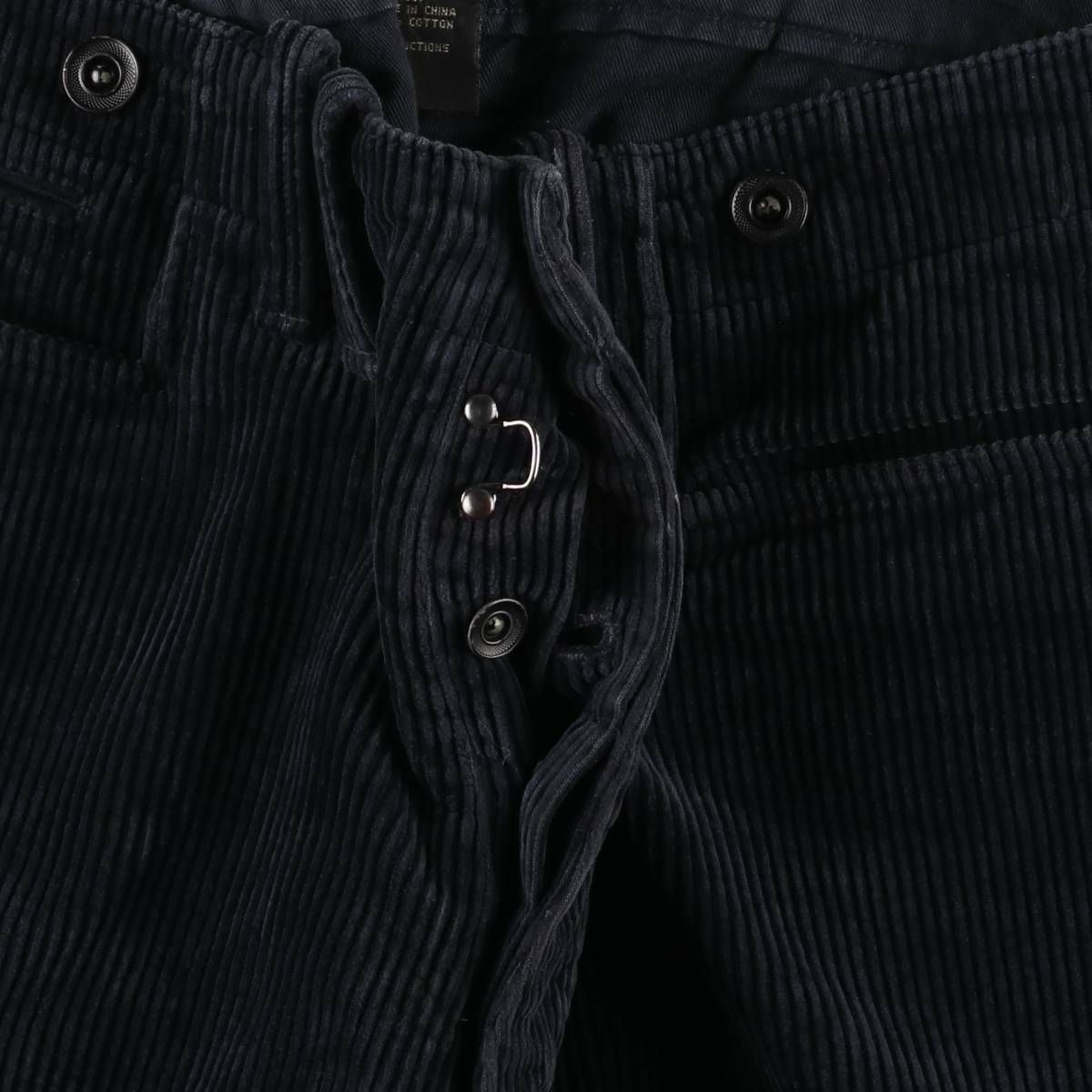 一つ星タグ コーデュロイパンツ