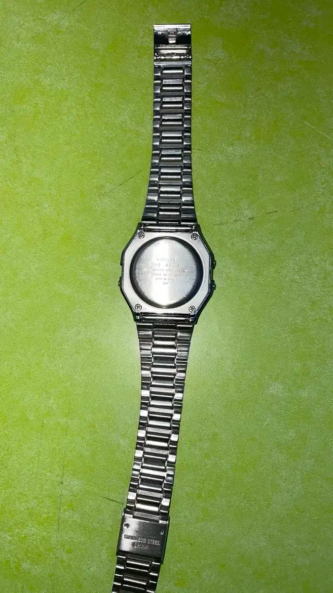 カシオ メタル 電子時計