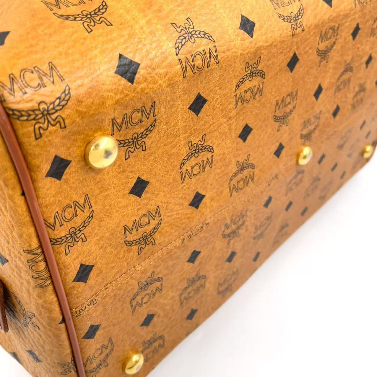 MCM ロゴグラム ハンドバッグ PVC ブラウン ボストンバッグ ゴールド DECORATOM_COM_BR