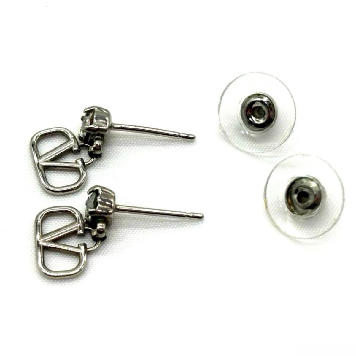 お値下げ中‼️ VALENTINO GARAVANI ラインストーン ピアス　美品 ヴァレンティノガラヴァーニ Vロゴ シグネチャー メタル×ライン