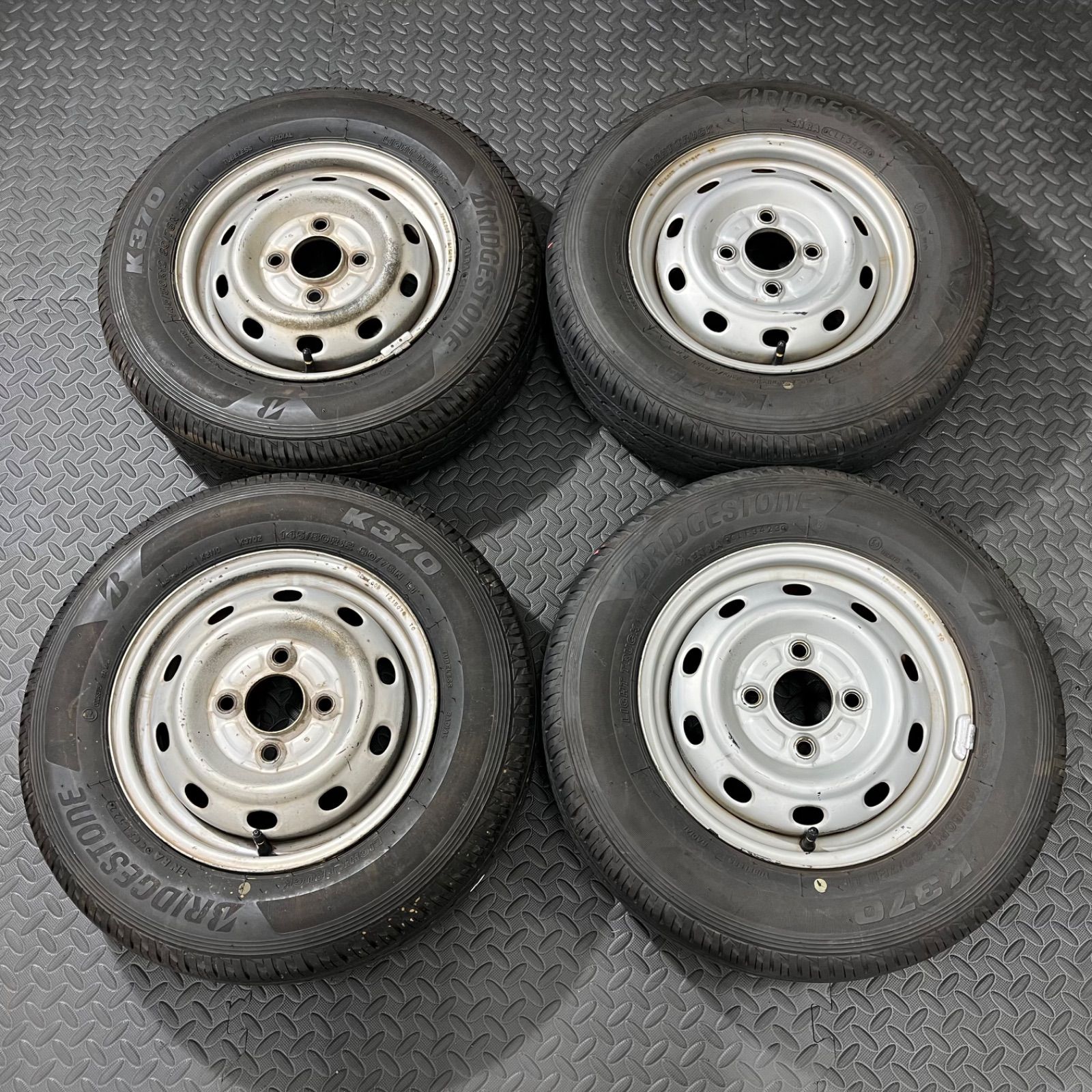 22 23年製 145 80 R 12 78 N LT ブリヂストン K 370 スバル サンバー サンバーディアス 夏タイヤ 1136