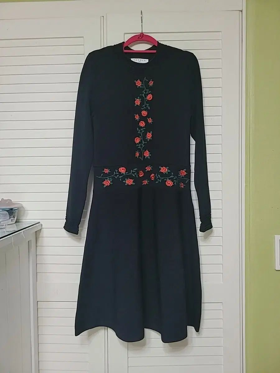 サンドロ バラ ローズワンピース 2