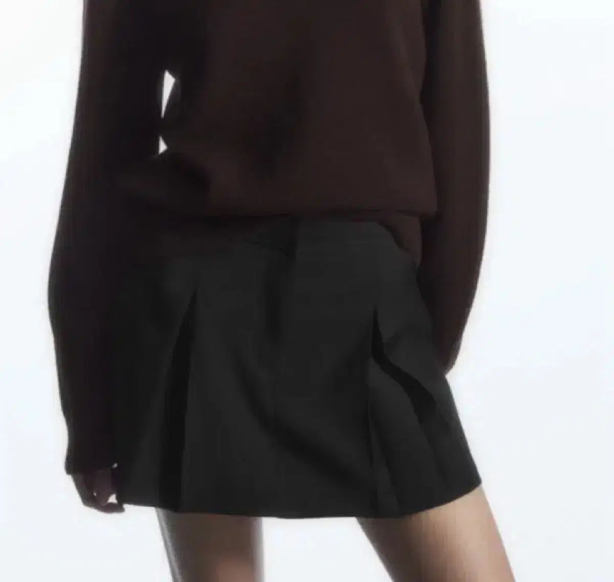 COS ローライズ プリーツ ミニ スカート 36 26インチ