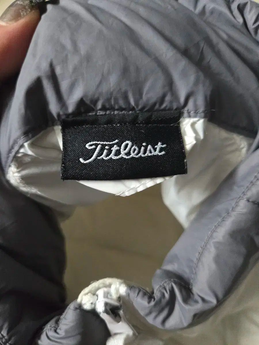 タイトリスト　軽量ダウン 楽天市場】タイトリスト ダウン ジャケットの通販
