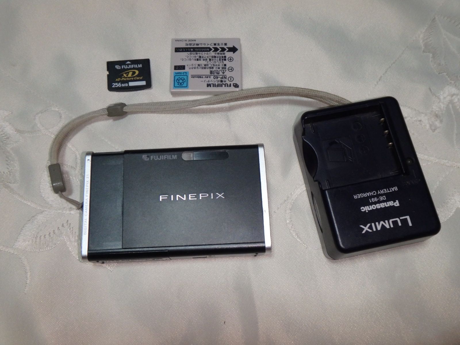 撮影可 FUJIFILM Z1 FinePix デジタルカメラ 富士フイルム FinePix Z1