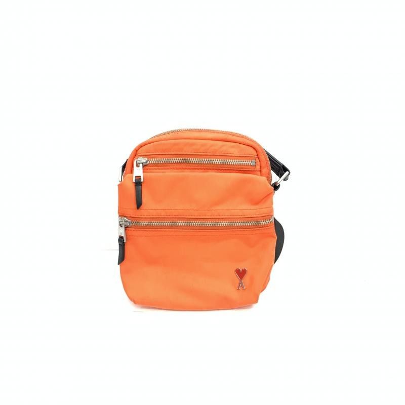 AMI Alexandre Mattiussi メッセンジャーバッグ オレンジ アミ アレクサンドルマテュッシ 92 240092278020