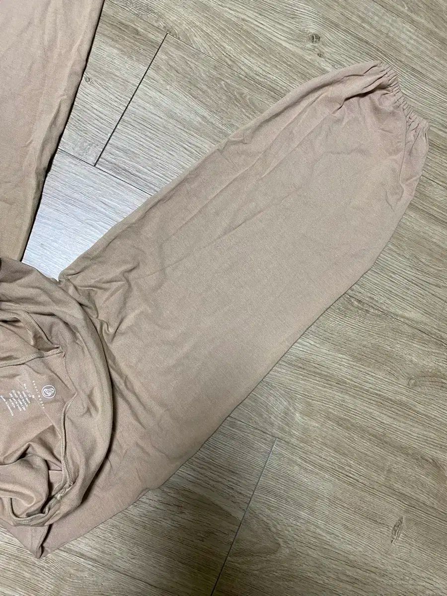 BUDHI MUDRA リップジョガー m