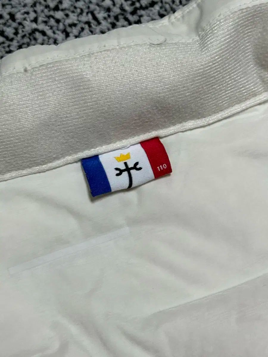 ゴルフ 軽量ジャケット