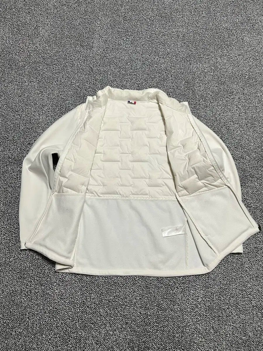 カステルバジャック ゴルフ