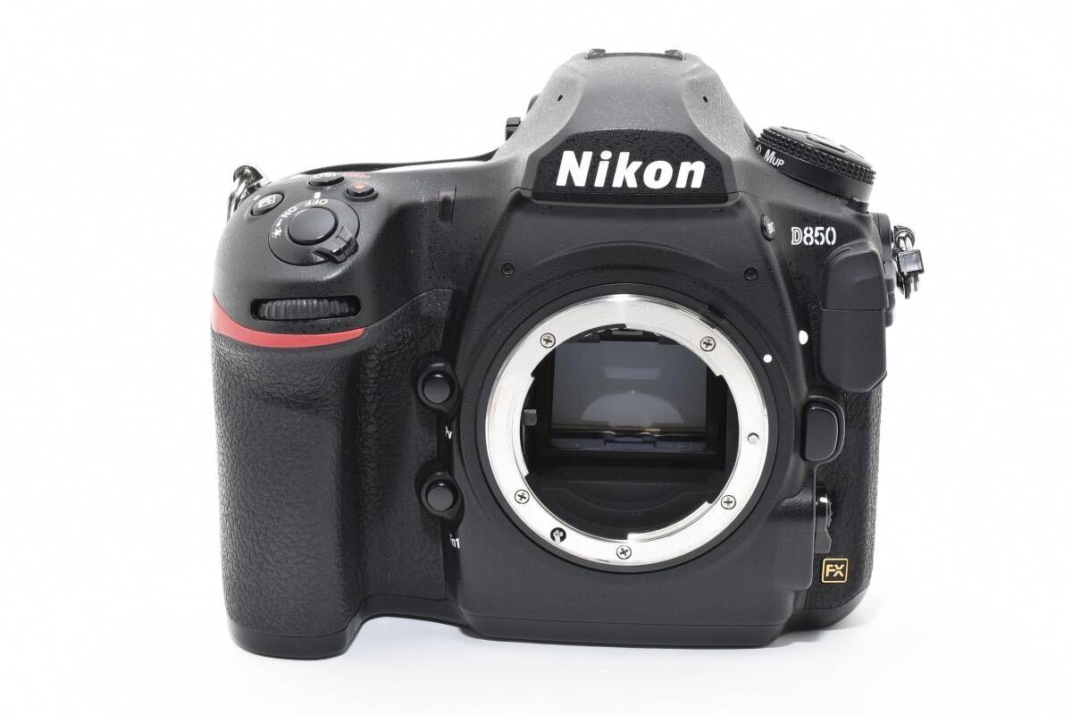 キム兄さま専用Nikon D850 ボディ 本体 ショット数 19,000回 荻窪カメラのさくらや / ニコン D850 ボディ【下取優待引あり