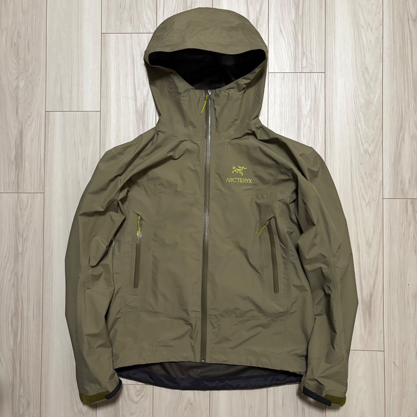 アークテリクス ベータSL メンズM カーキ ゴアテックス ナイロン