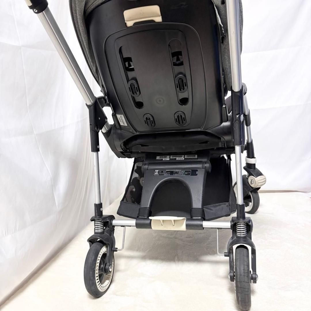 グレー ブラック