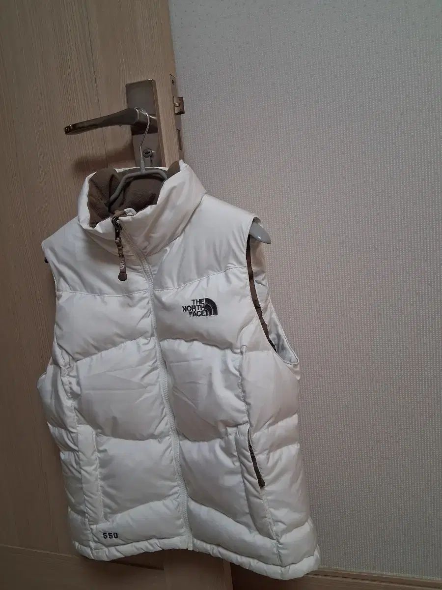 海外 THE NORTH FACE ザノースフェイス все женские пуховые жилеты