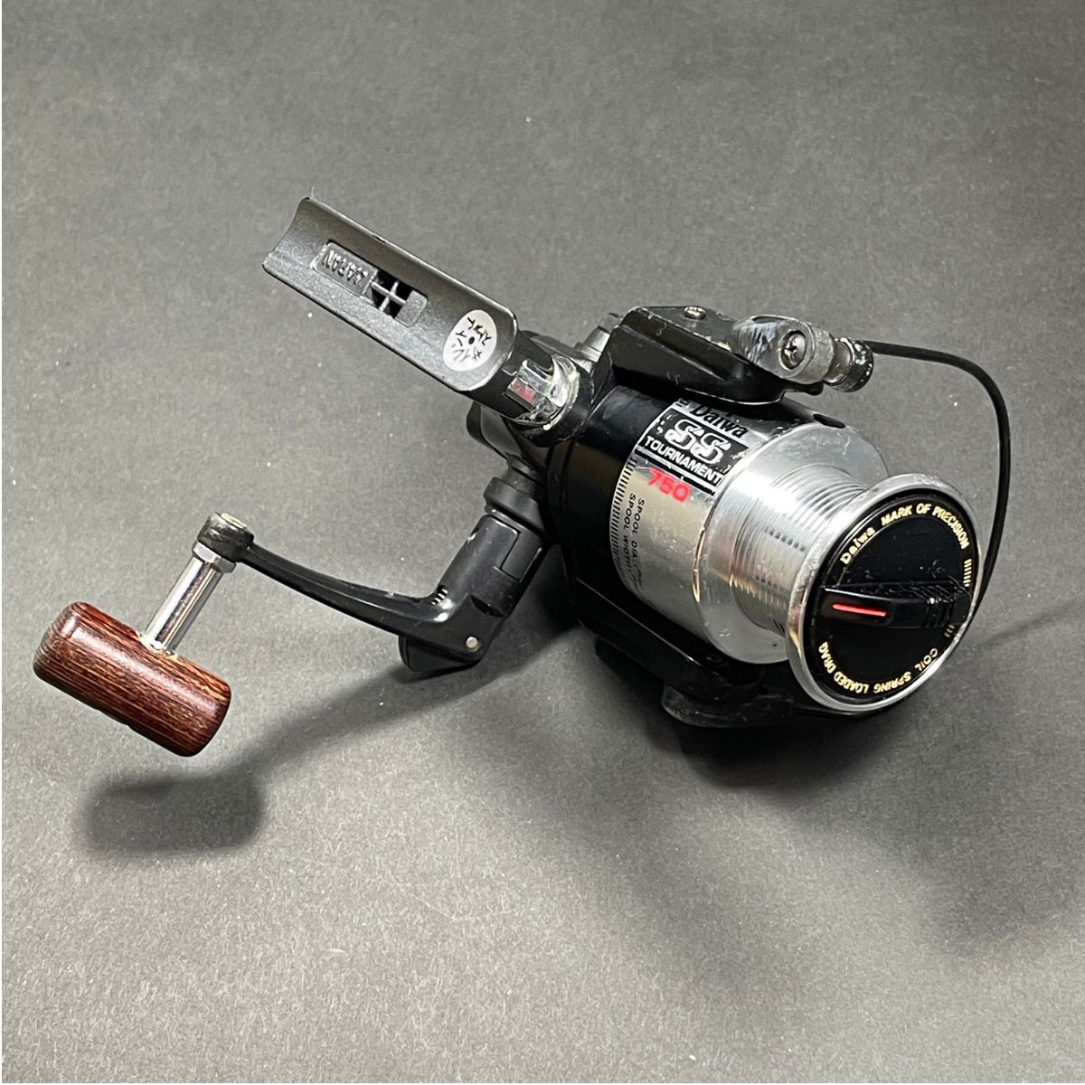 人気名品】DAIWA WHISKER TOURNAMENT SS750 ダイワ スピニングリール
