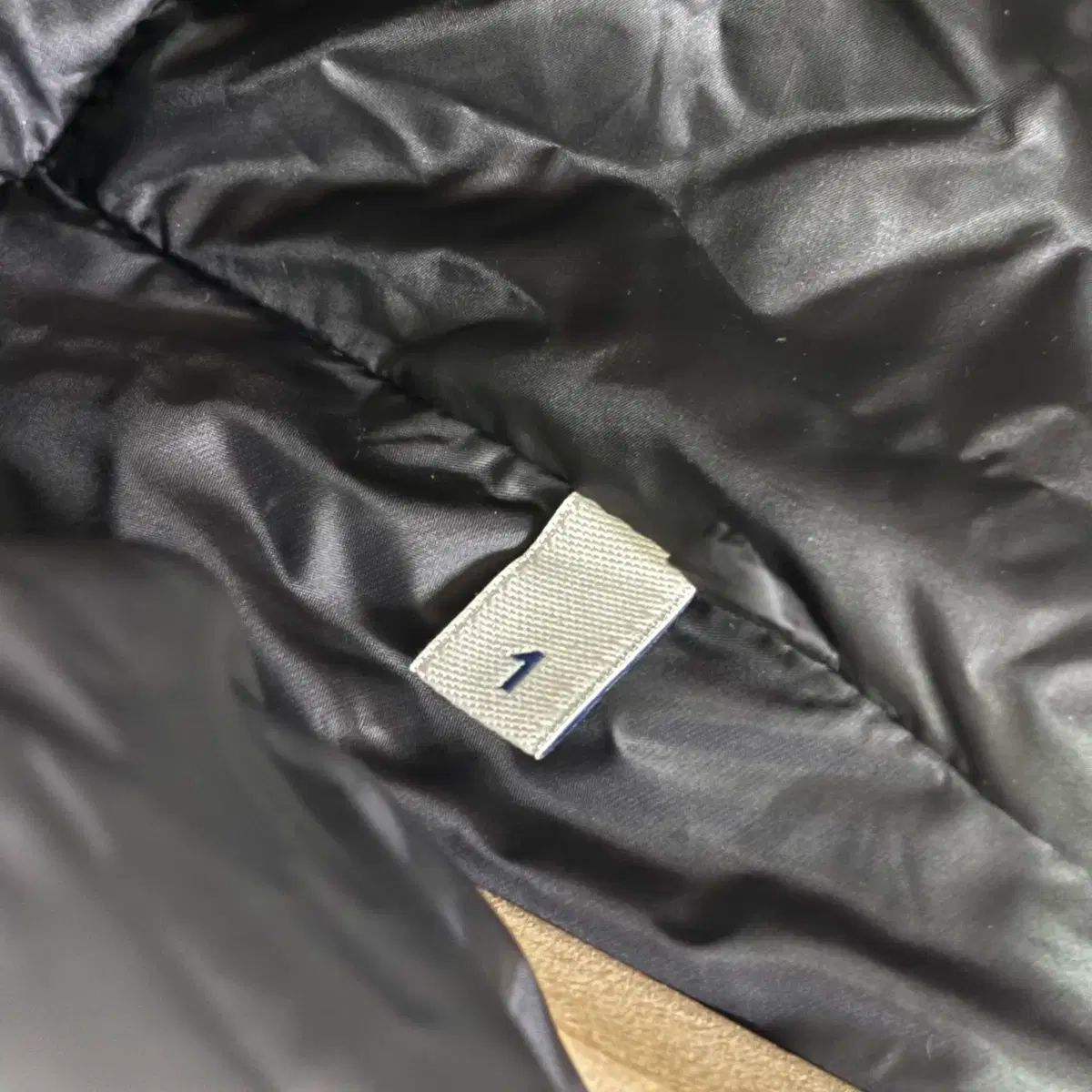 ダウン ジャケット