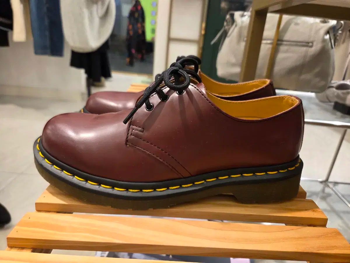 スムース チェリーレッド