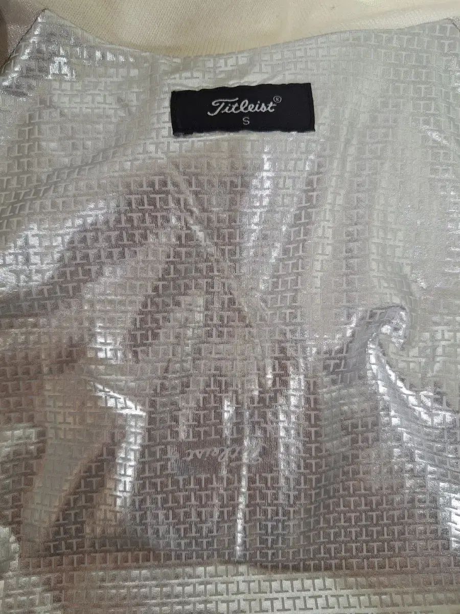 防風ダウン ベスト