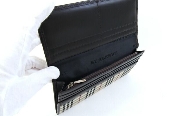 二つ折り長財布