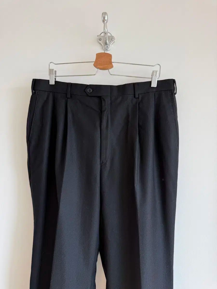 ヴァレンティノ VALENTINO UOMO スーツ セットアップ WWW_KANDAIZUMI_COM