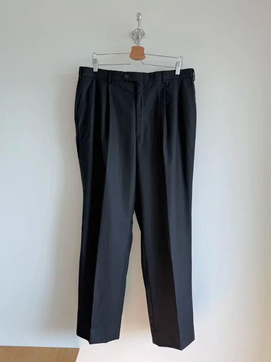 ヴァレンティノ VALENTINO UOMO スーツ セットアップ