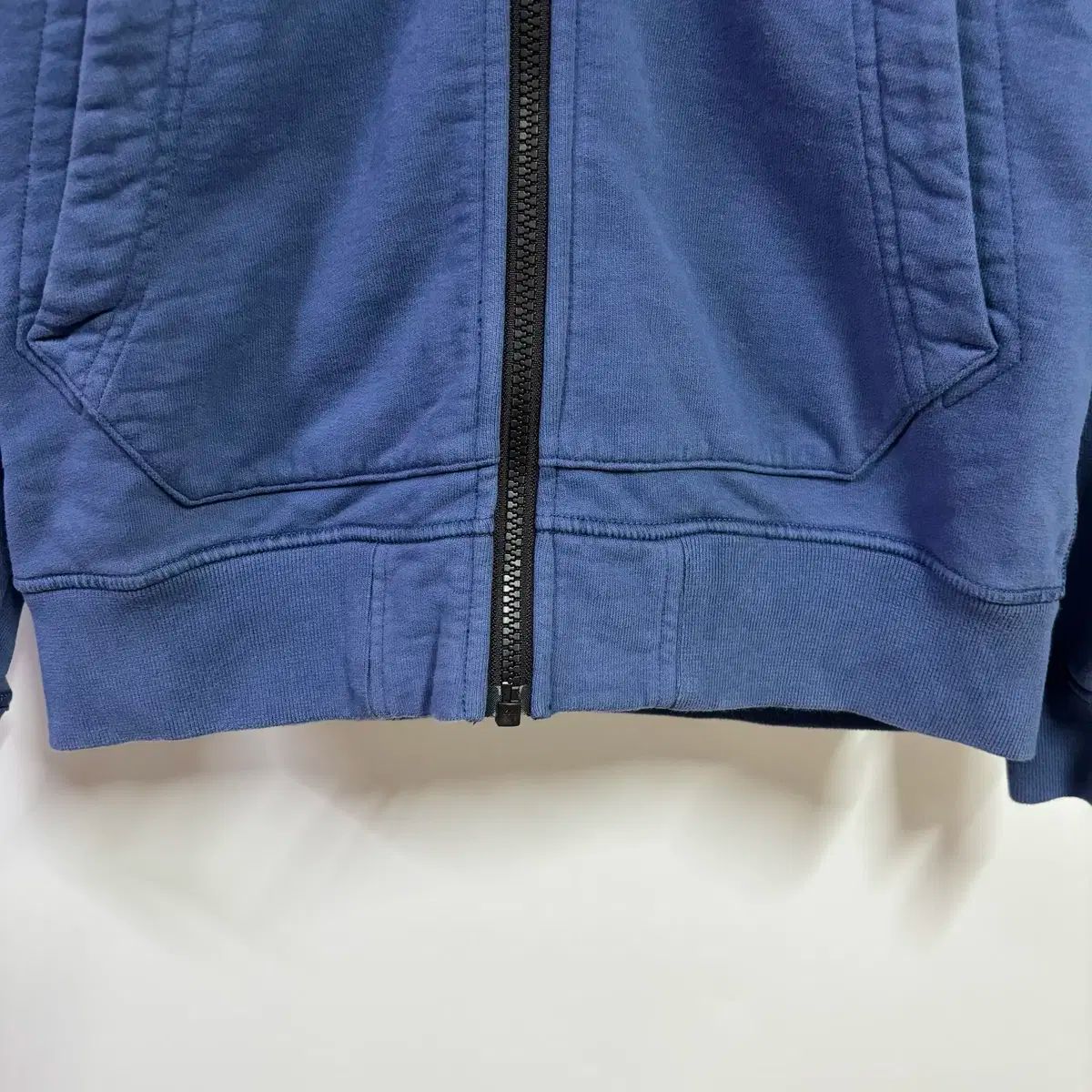 ストーンアイランド