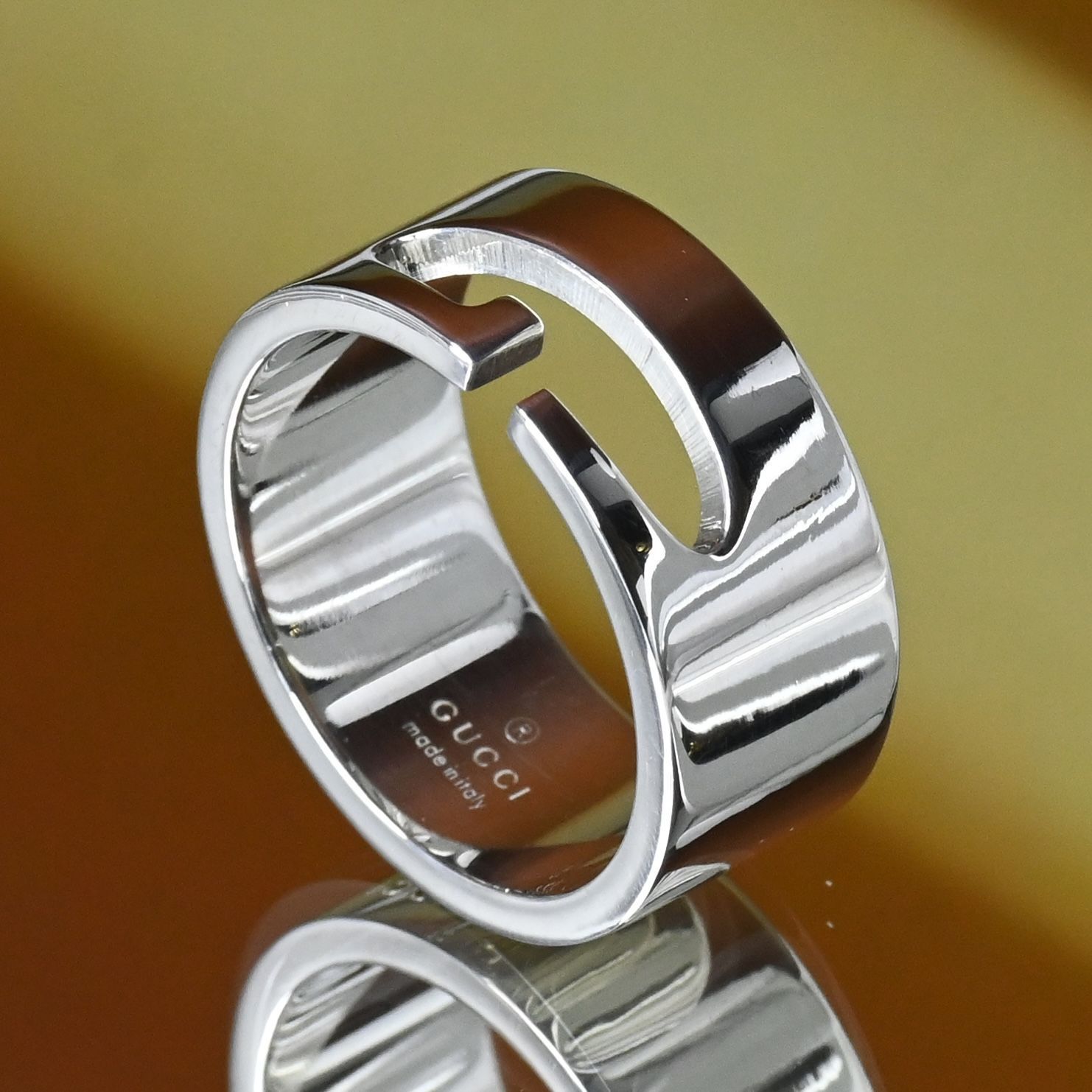 P　GUCCI シルバーリング　グッチ　指輪 研磨済】 GUCCI シルバー リング 20.5号 Ag925 指輪 グッチ - メルカリ