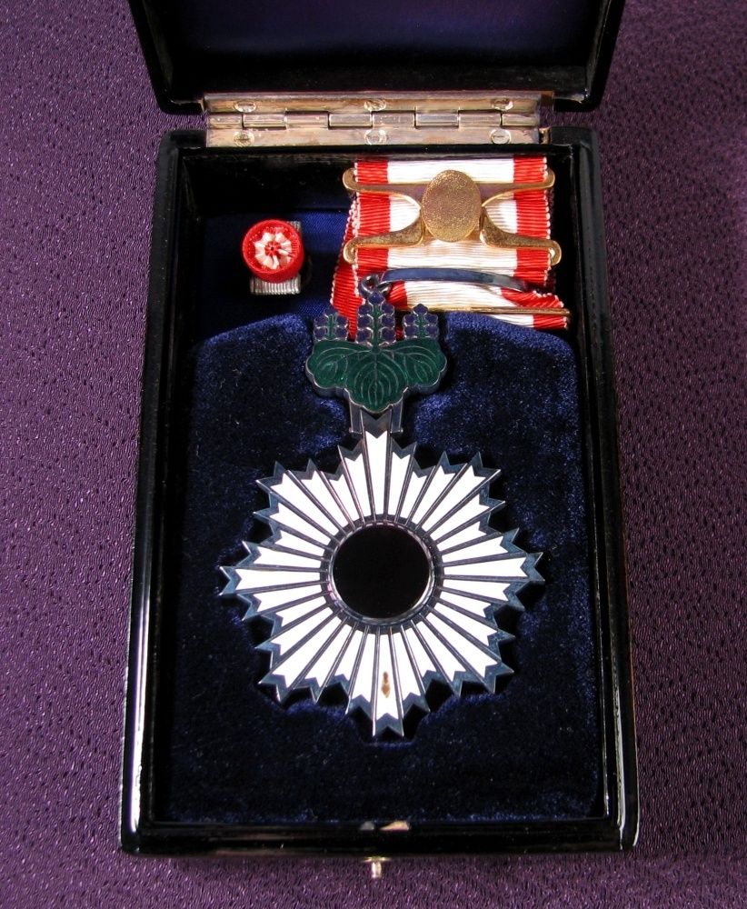 勲三等瑞宝章　箱つき 勲三等瑞宝章 箱つき 勲三等瑞宝章 箱付 勲三等瑞宝章（箱付） 旧日本